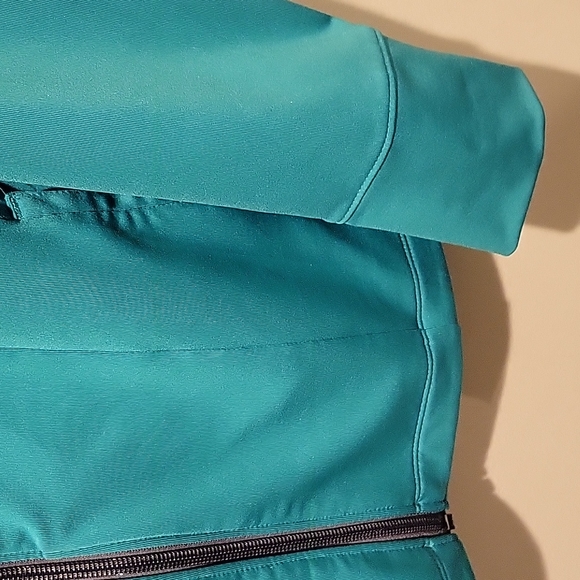 ❤️ UNDER ARMOUR FULL ZIP LIGHTWEIGHT TRACK JACKET, LARGE - Picture 5 of 10